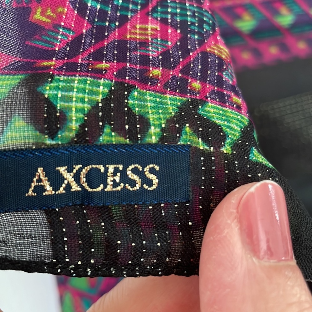 Vintage Axcess square scarf - Picture 14 of 16